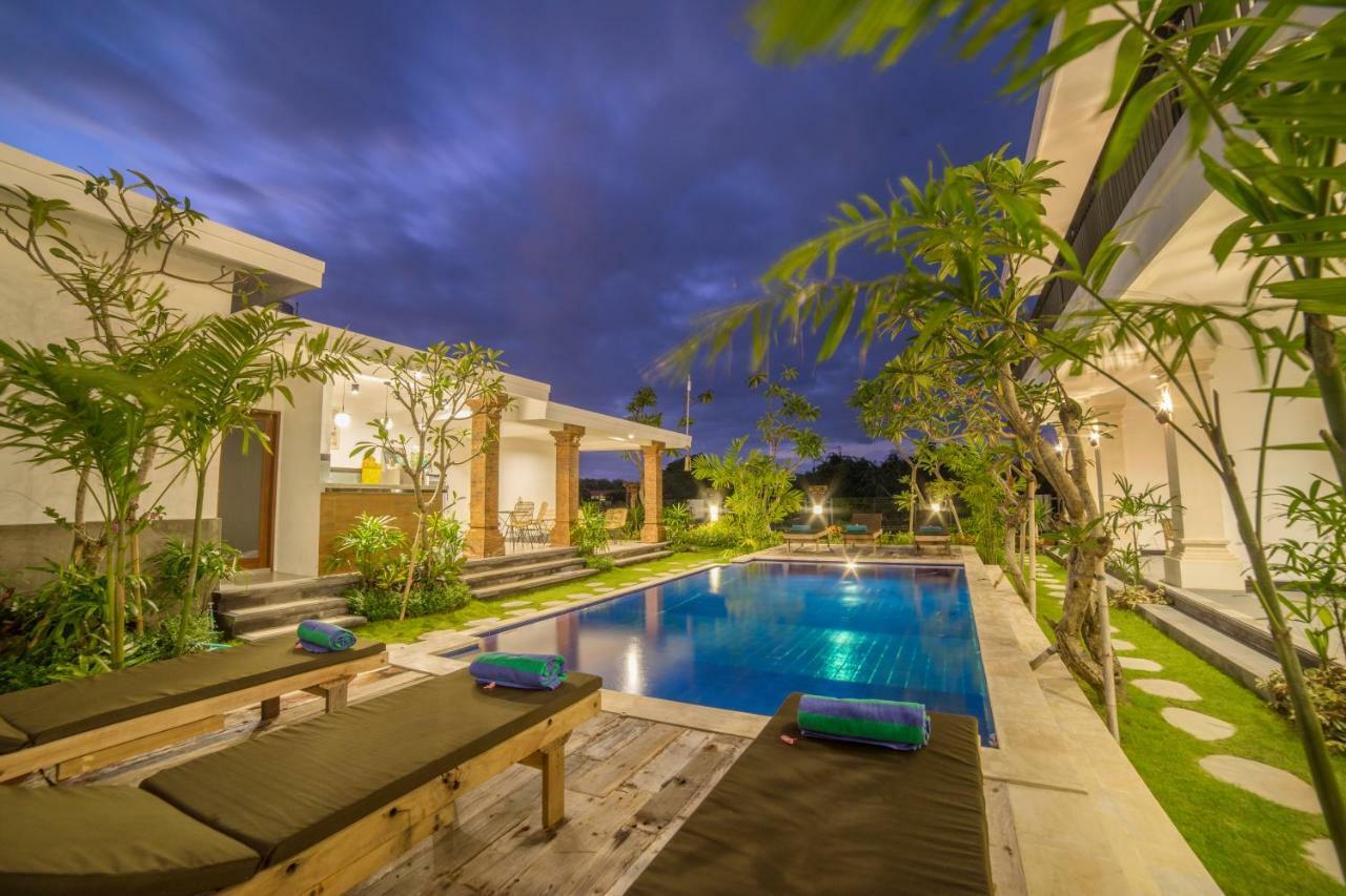 Lila Loka Homestay Canggu  Exterior photo